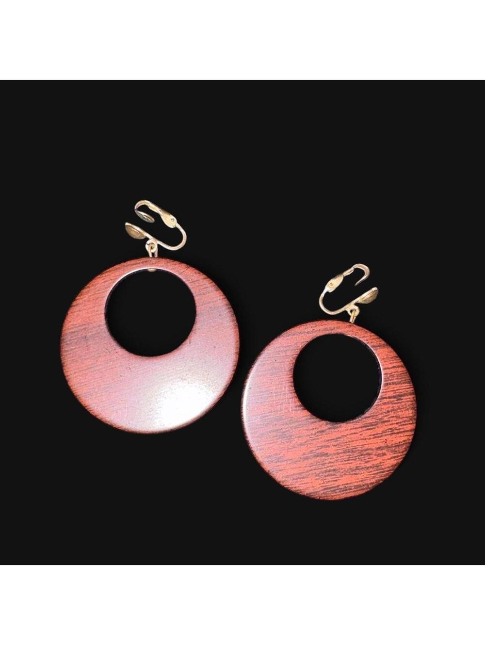 Women's Brown and Red Jewellery
